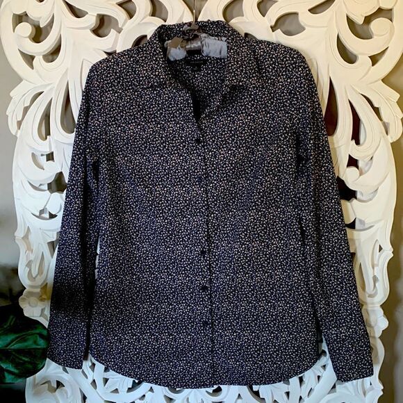 Ann Taylor Classic Shirt in Mini Floral Print - Picture 1 of 7